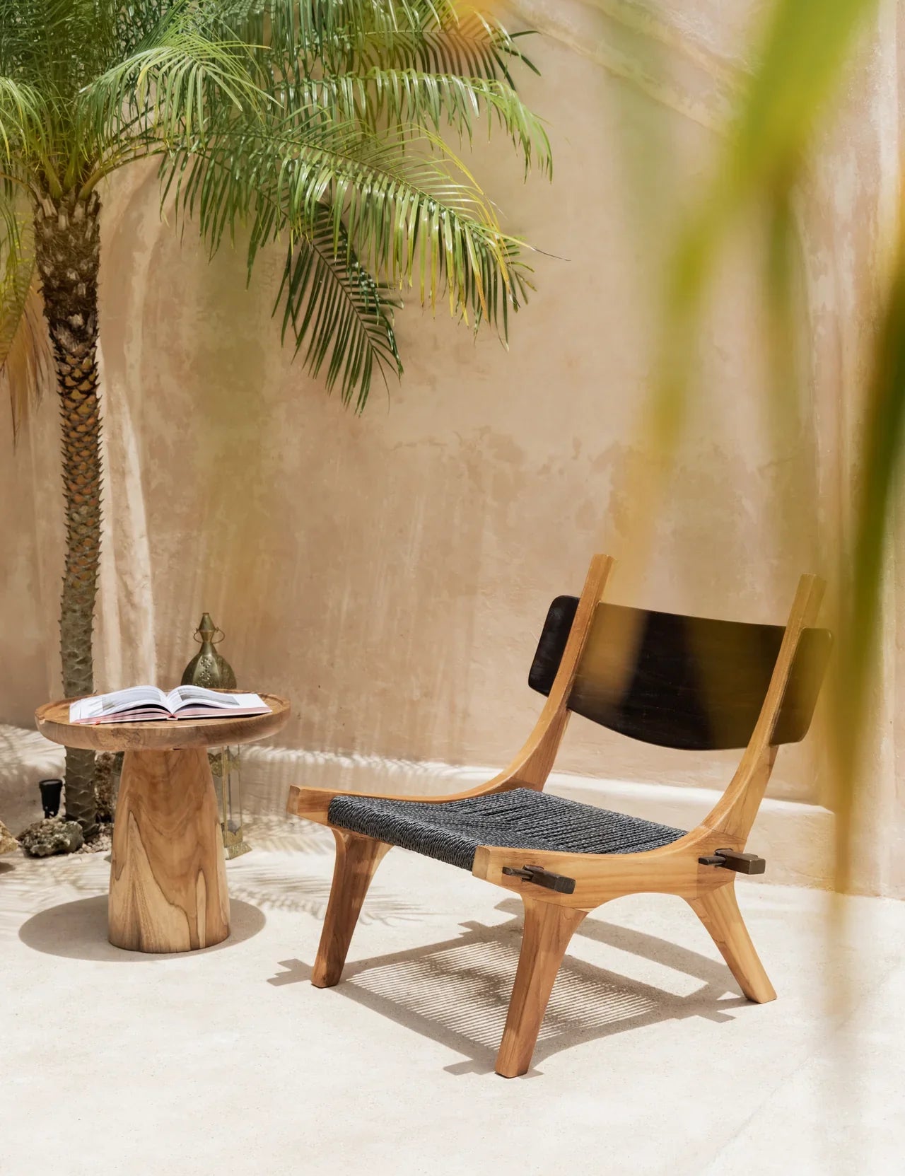 black natural teak lounge chair outdoor 