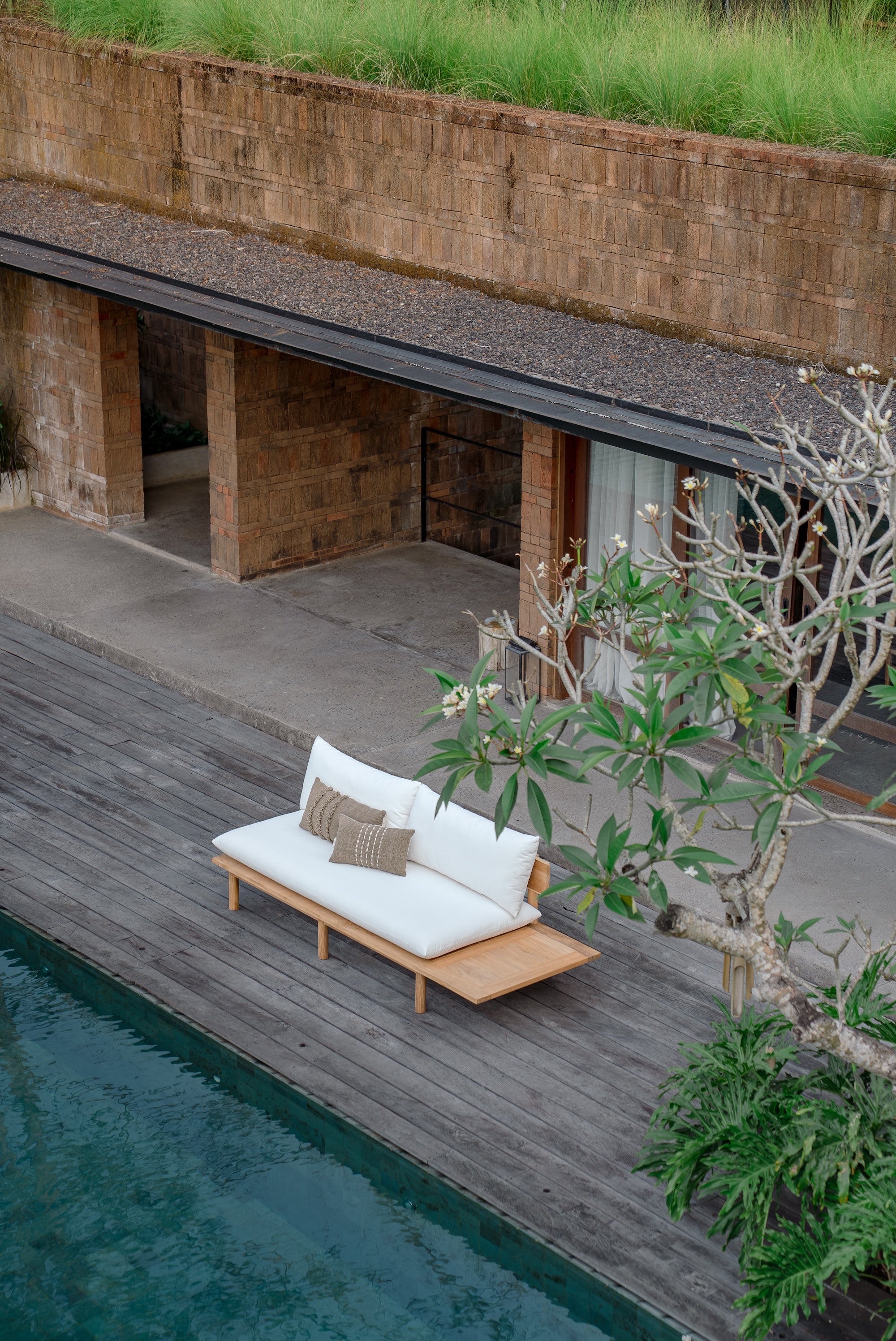Sepoi Indoor Outdoor Teak  Daybed