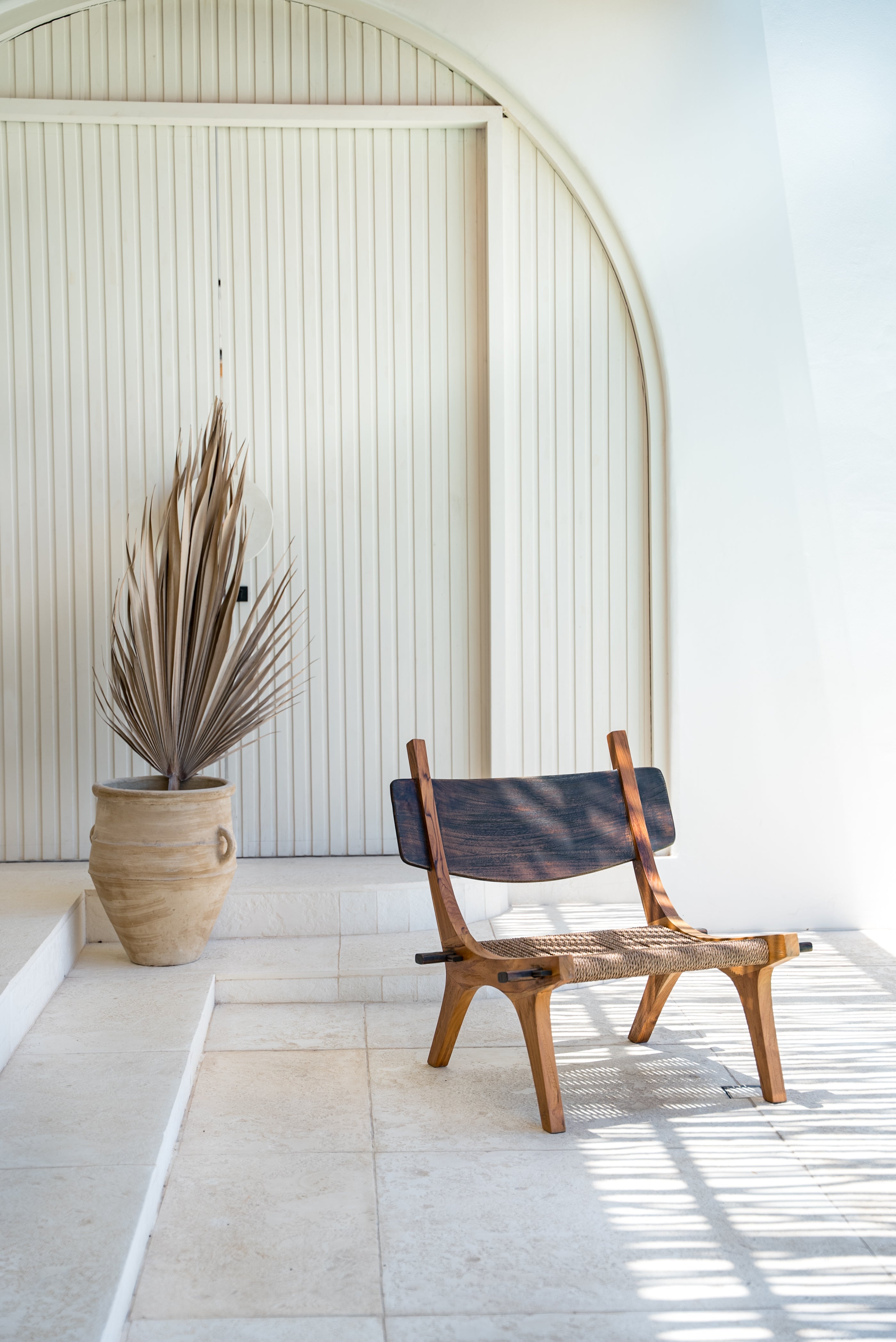 Indoor wood lounge chairs discount