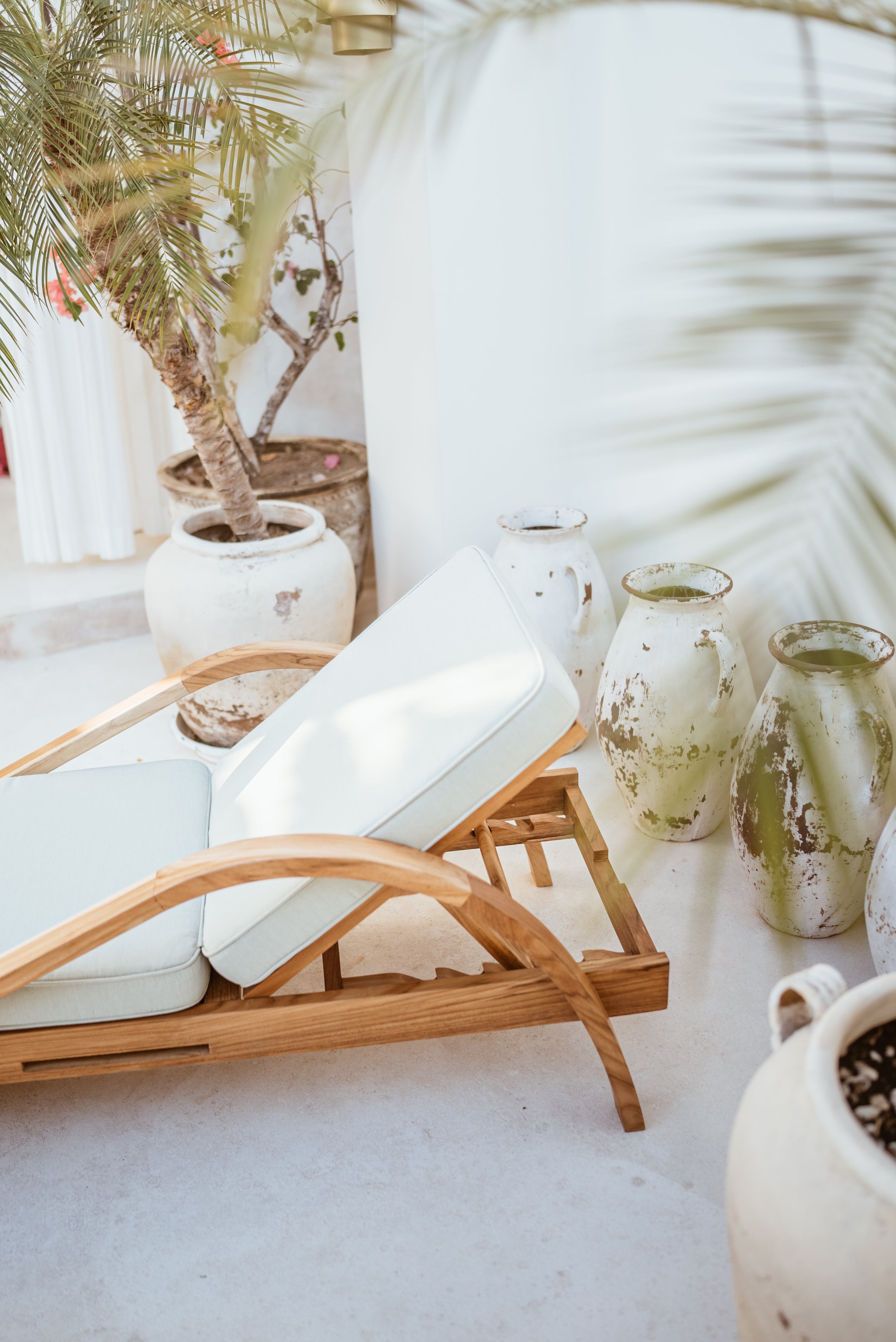 Sunday Outdoor Teak Sun Lounger