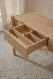 Putri Make Up Vanity Desk