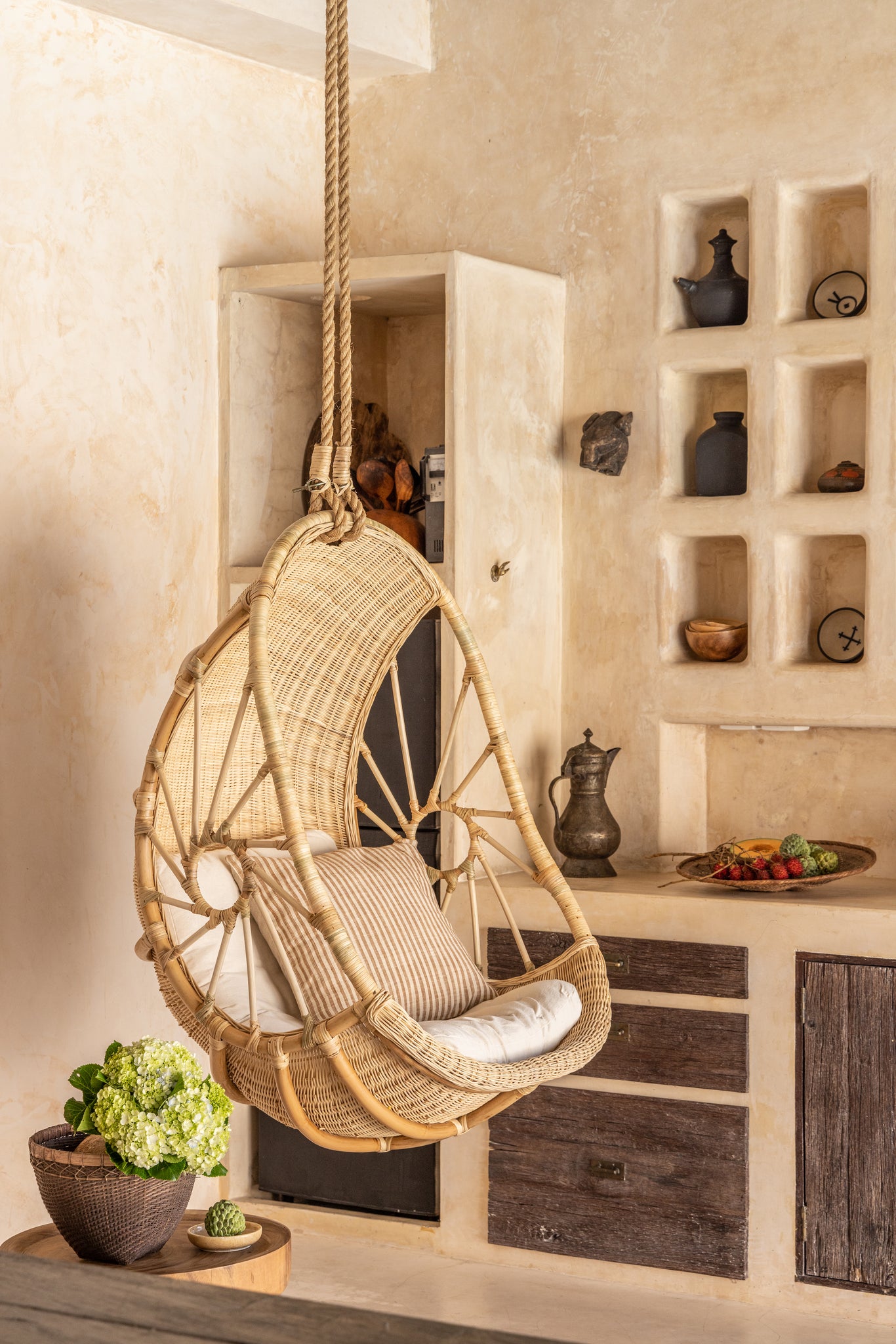 Mawi Rattan Hanging Chair – balè